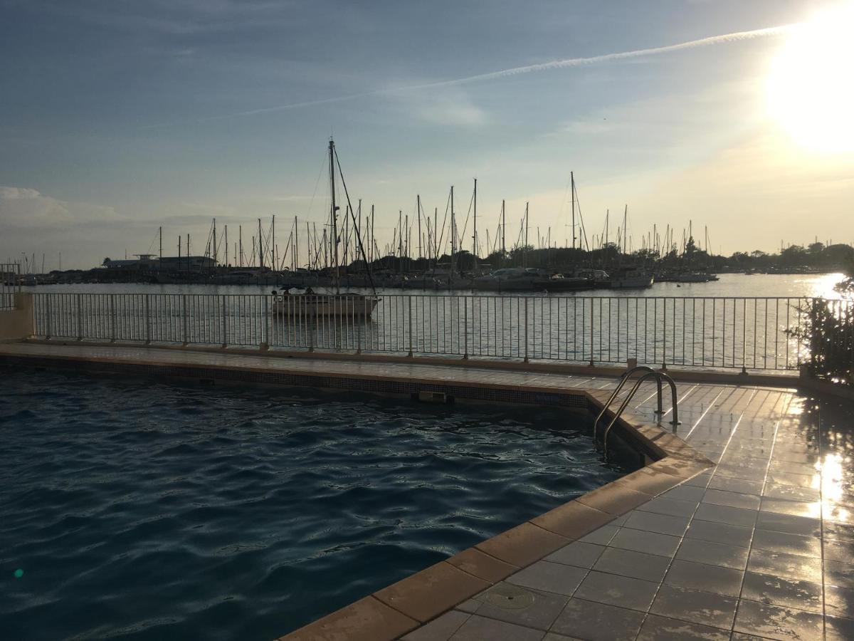 Studio - Les Pieds Dans L'Eau Agreable En Toutes Saisons 4 Couchages - Climatisation - Parking Prive - Piscine Sur Mer - Vue Magnifique Et Rare - Situation Optimum - Les Argonautes - Ile Des Pecheurs - Cap D'아그 외부 사진