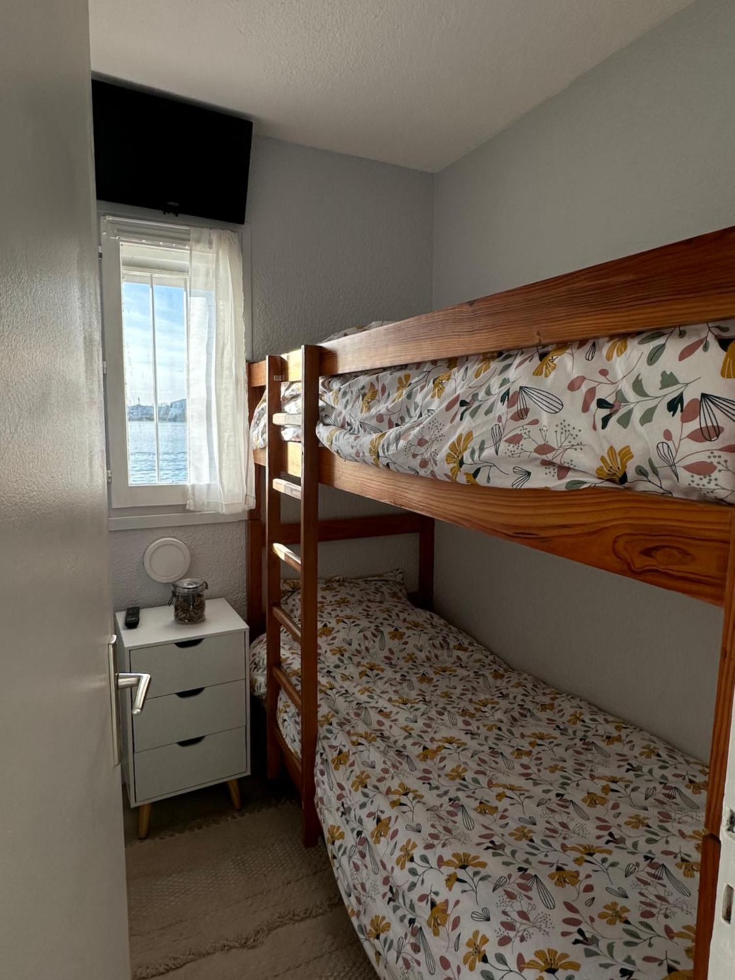 Studio - Les Pieds Dans L'Eau Agreable En Toutes Saisons 4 Couchages - Climatisation - Parking Prive - Piscine Sur Mer - Vue Magnifique Et Rare - Situation Optimum - Les Argonautes - Ile Des Pecheurs - Cap D'아그 외부 사진